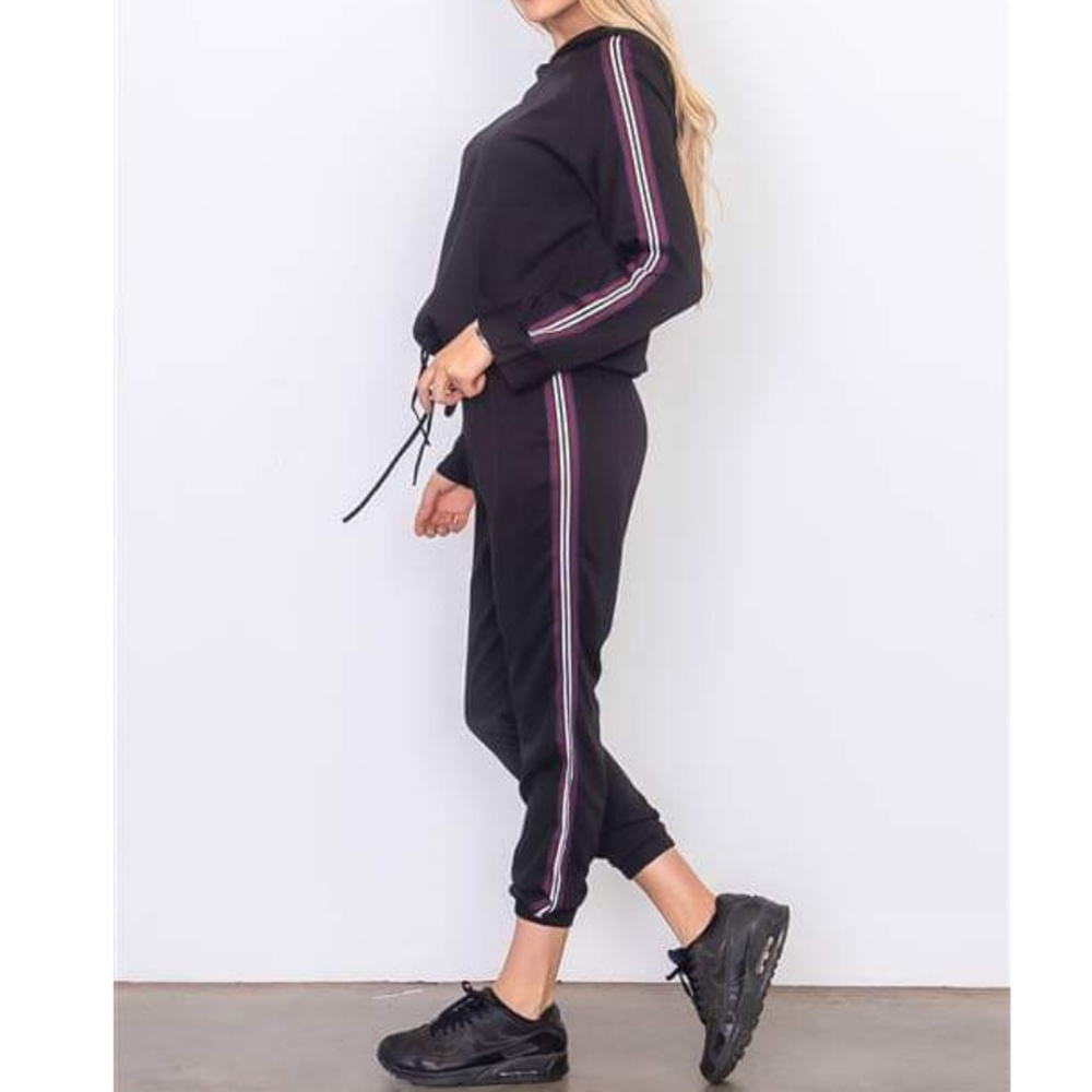 FAST PACE STRIPED WOVEN JOGGER HOODIE SET (BLACK) - Picture 3 of 8